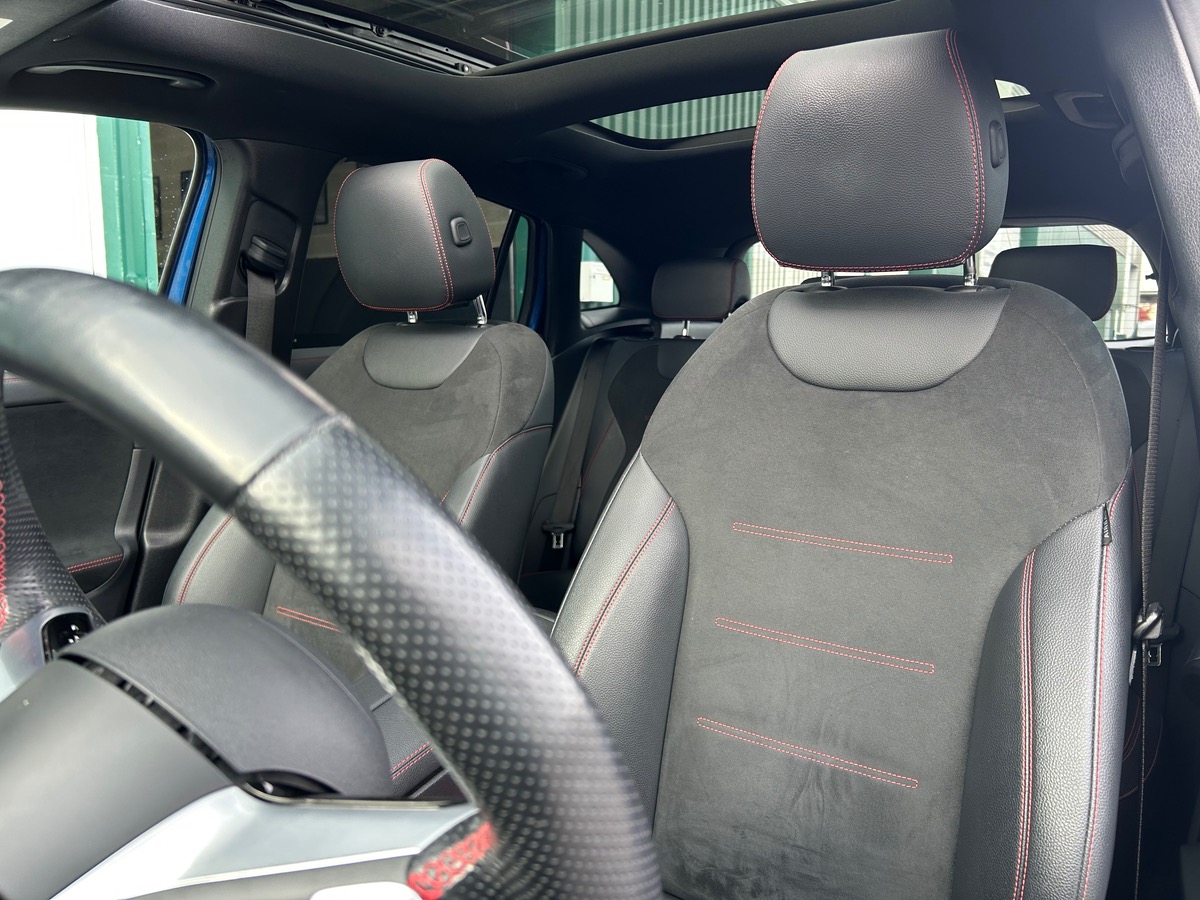 Mercedes Benz GLA 200 D AMG LINE