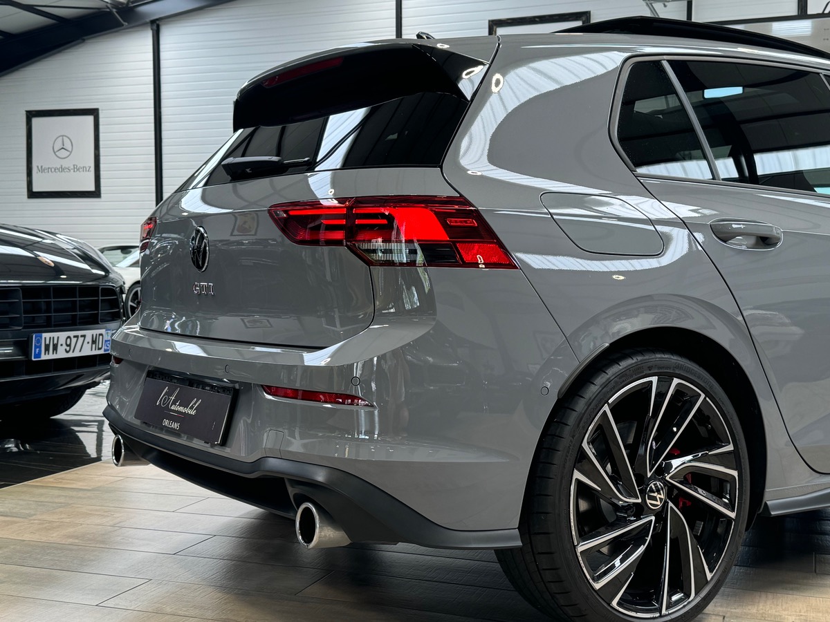 Volkswagen Golf VIII GTI 2.0L TSi 245CV DSG7 - GARANTIE VW - TO/CARPLAY/SIEGES CHAUFFANTS