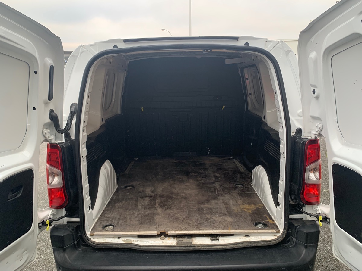 Peugeot Partner 102 ch | TVA Récupérable | GPS | Caméra de recul | Régulateur de vitesse