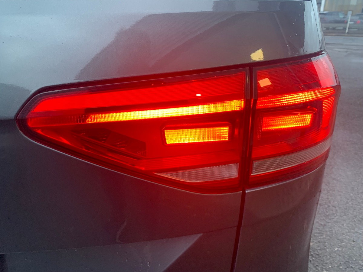 Volkswagen Touran 115 | Connect | 7 Places | Caméra recul | GPS | Bluetooth | Régulateur vitesse