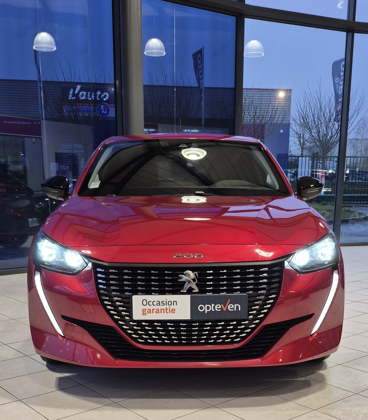 Peugeot 208 1.2 PURETECH 100 S&S EAT8