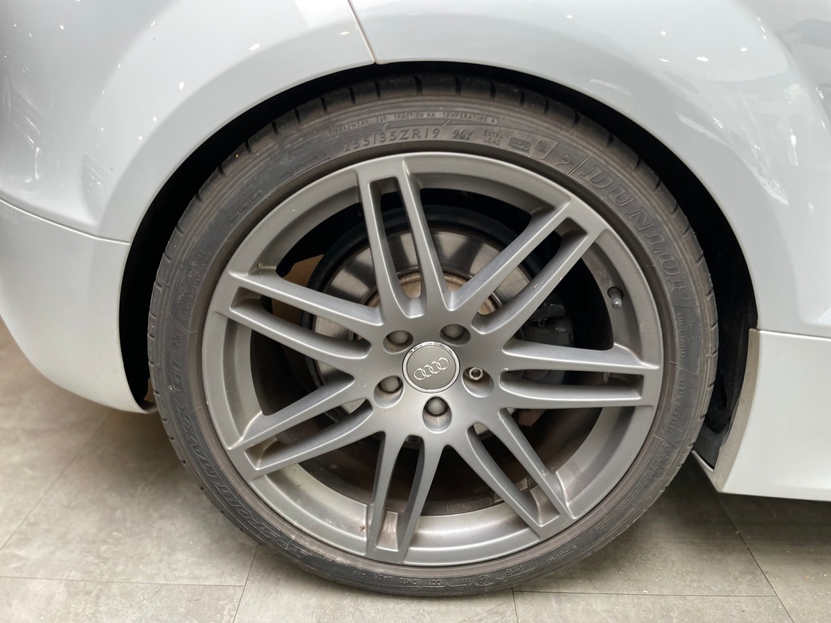 Audi TTS II 2.0 TFSI 272ch Quattro Roadster