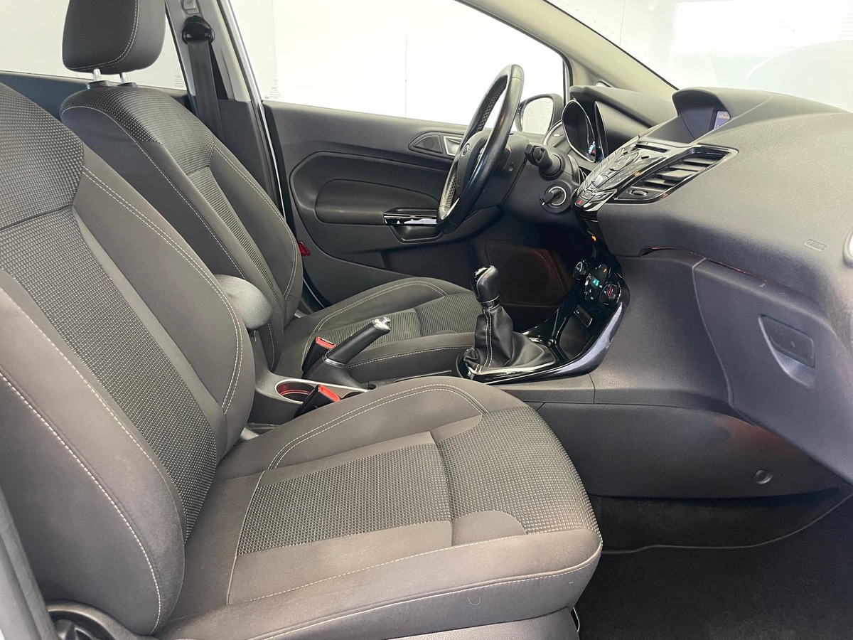 Ford Fiesta 1.0 ECOBOOST 100  TITANIUM
