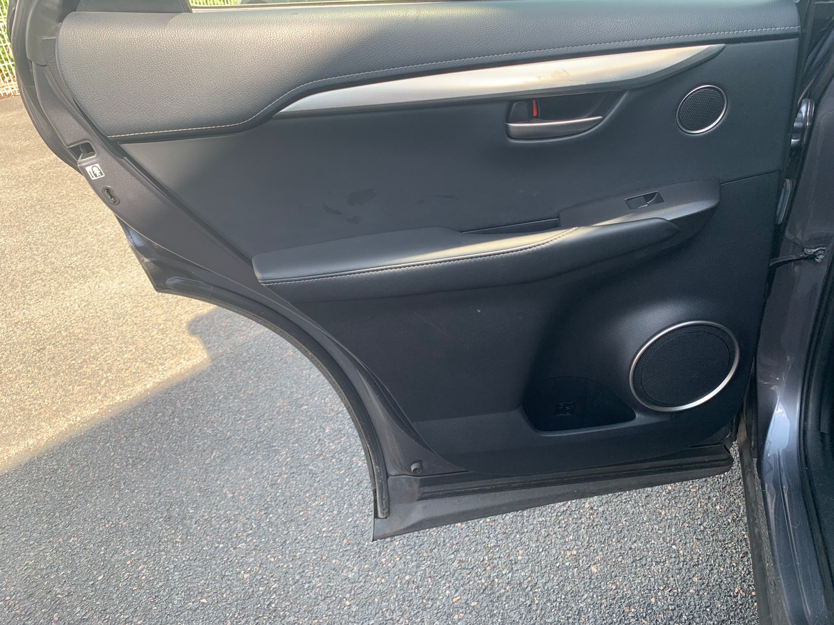 Lexus NX 300 H | AWD | Caméra de recul | Régulateur de vitesse | Cuir