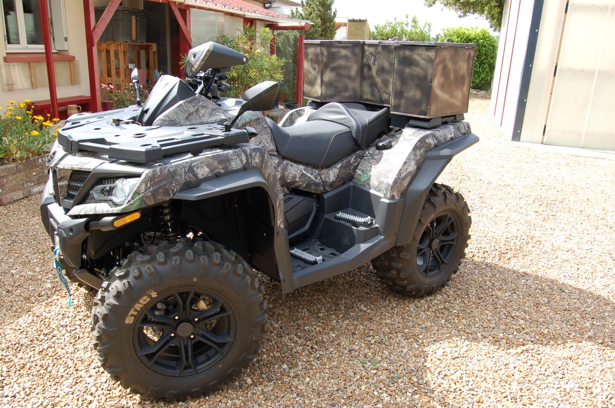 CF MOTO Quad Agricole