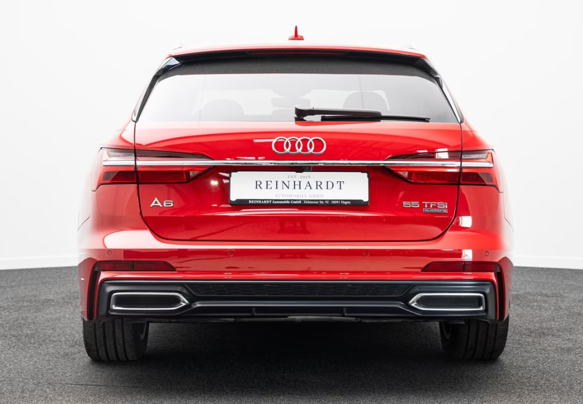 Audi A6 Avant V 55 TFSI 340ch S line quattro S tronic 7 Rouge tango Attelage