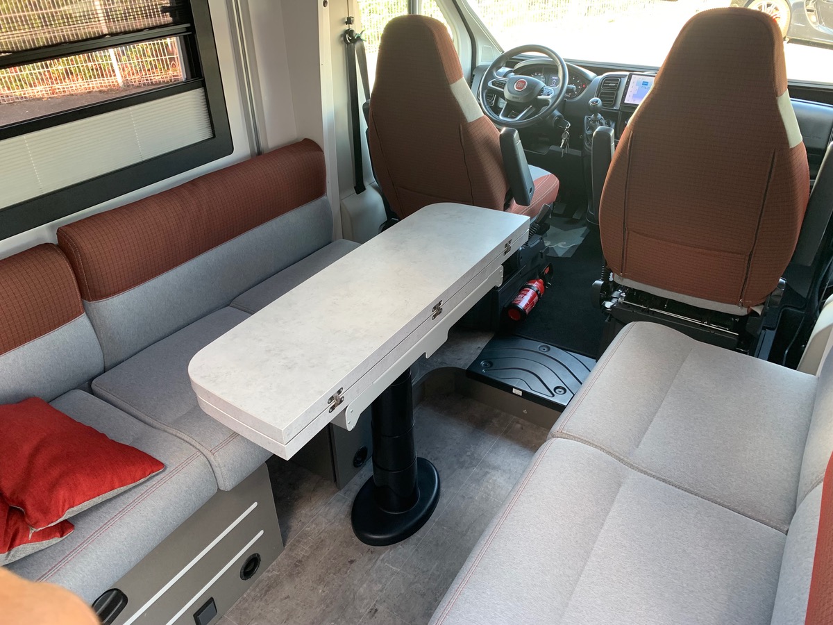 Fiat CHALLENGER 140 ch | OPEN EDITION | Panneau solaire | Batterie lithium 100A | Car Play