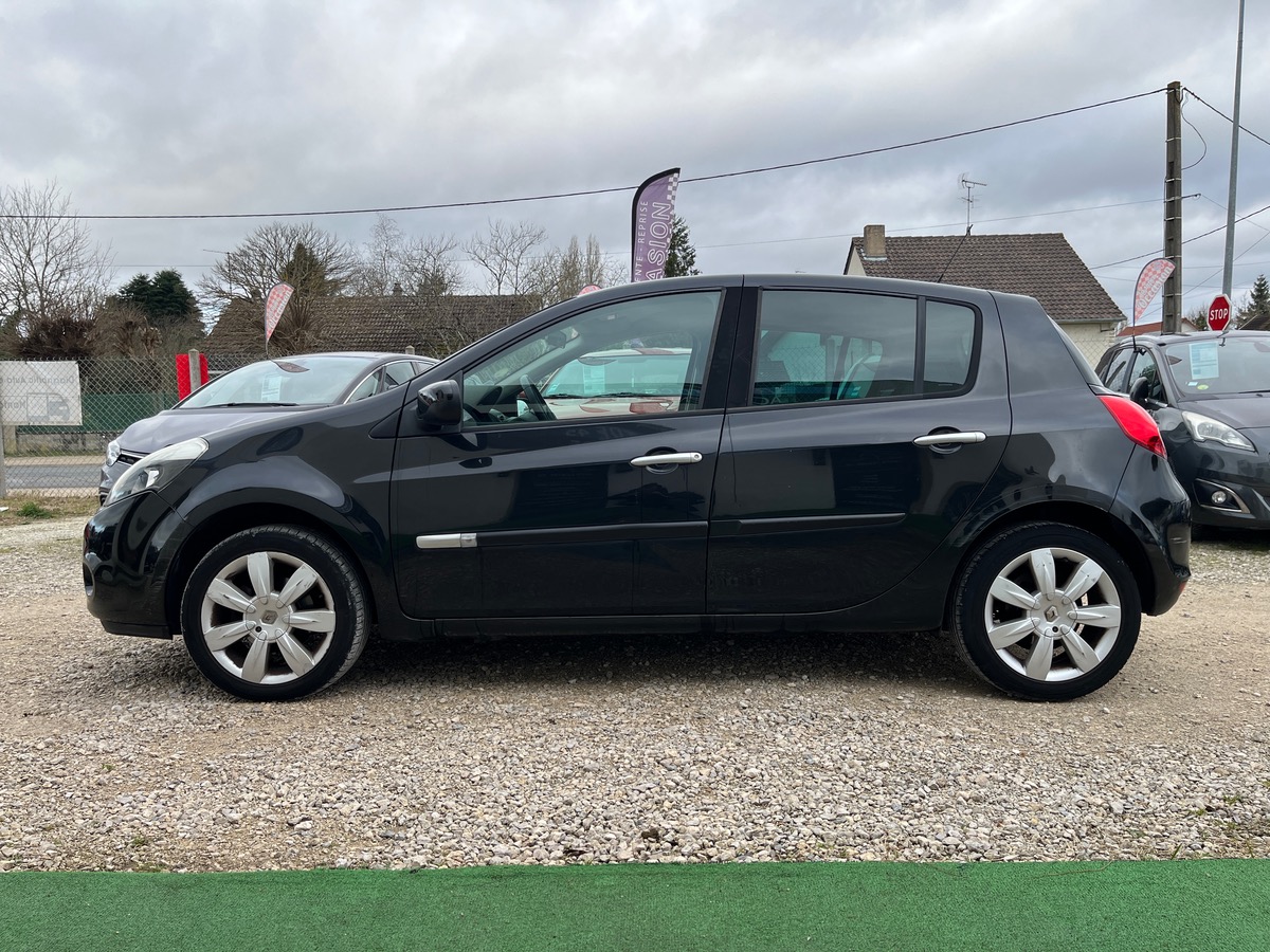 RENAULT Clio 1.6 16V 111 CV / BOITE AUTOMATIQUE
