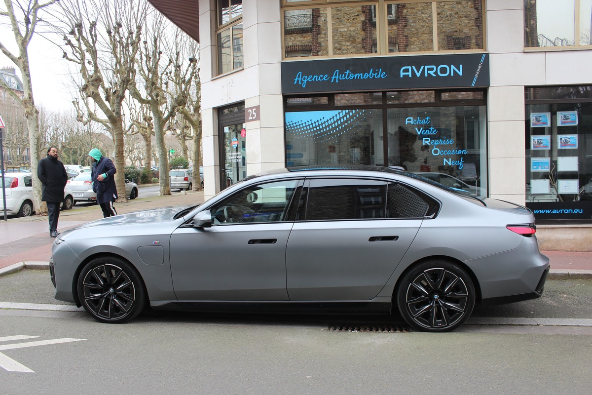 Bmw Série 7 (G70) 750E XDRIVE 490 M SPORT BVA8 FULL Options