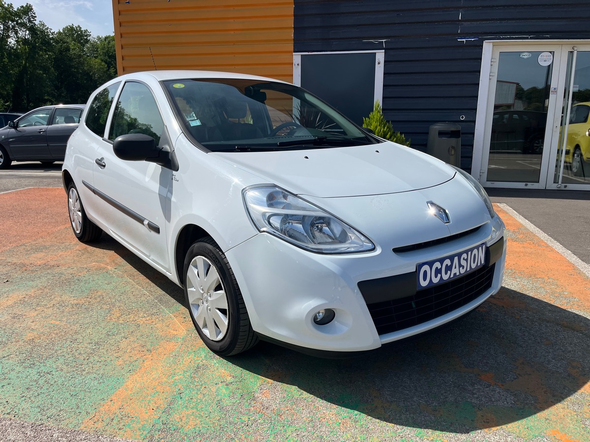 RENAULT Clio III Phase 2 1.2 i eco2 75 ch