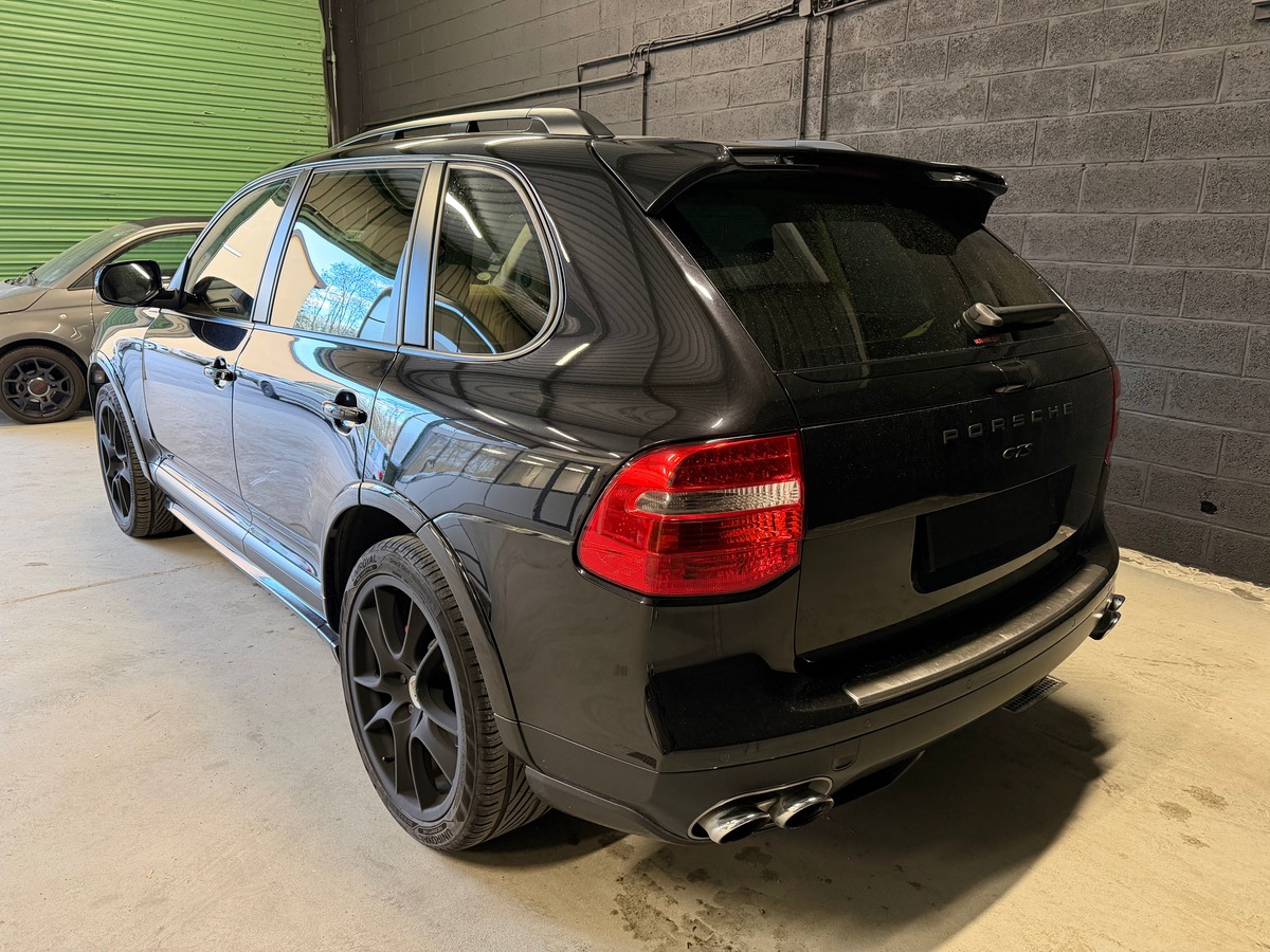 Porsche Cayenne GTS 4.8 V8 TIPTRONIC / TOIT OUVRANT / SIEGES AV CHAUFFANT / HAYON ELECTRIQUE