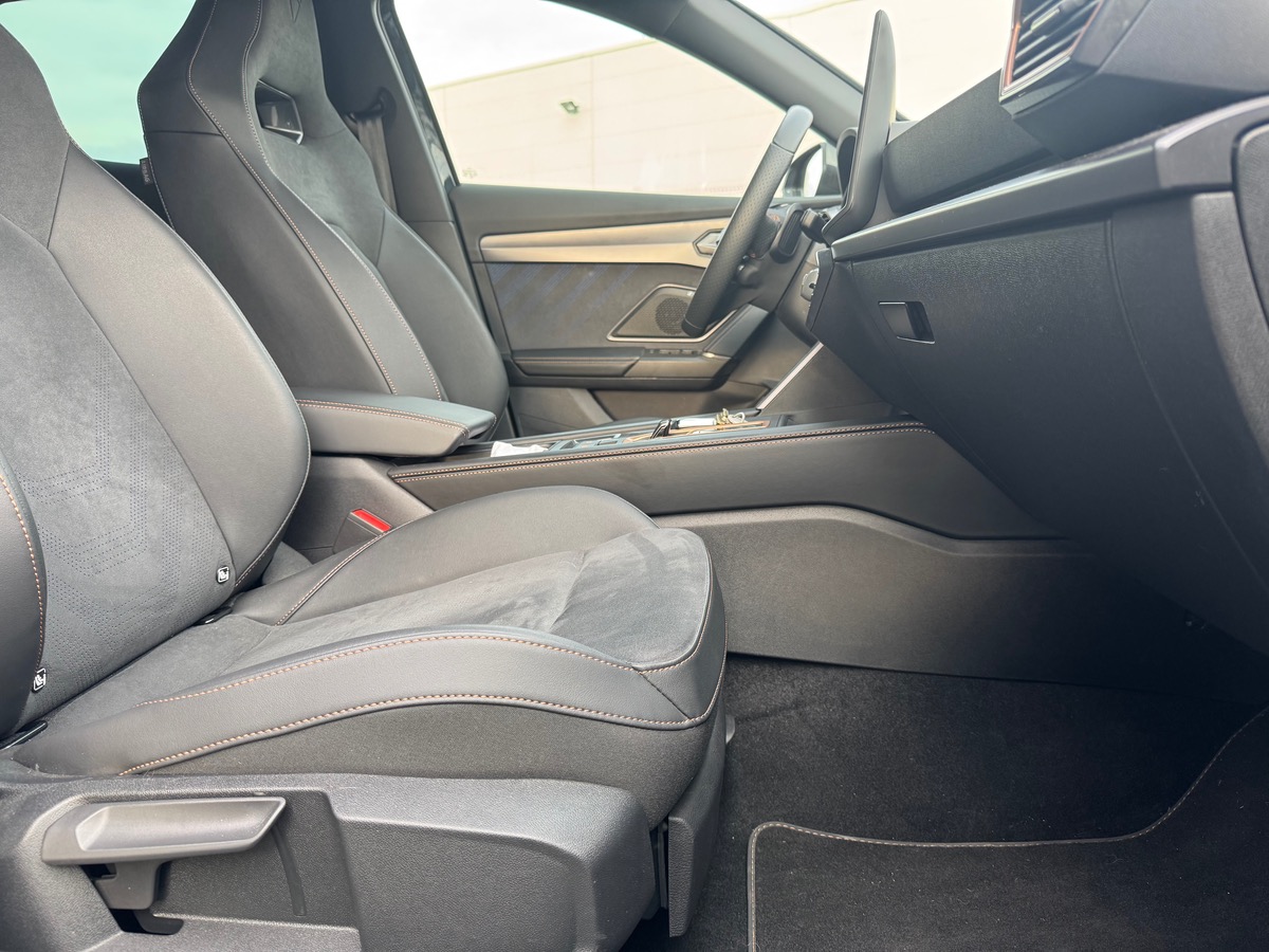 Cupra FORMENTOR E-HYBRID 204 | V | Pack Audio SENNHEISER | JA 19 Sandstorm cuivrées | Caméra Recul