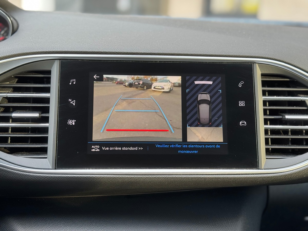 Peugeot 308 Phase 2 130 ch EAT8 Allure Pack - Distribution faite - Full options