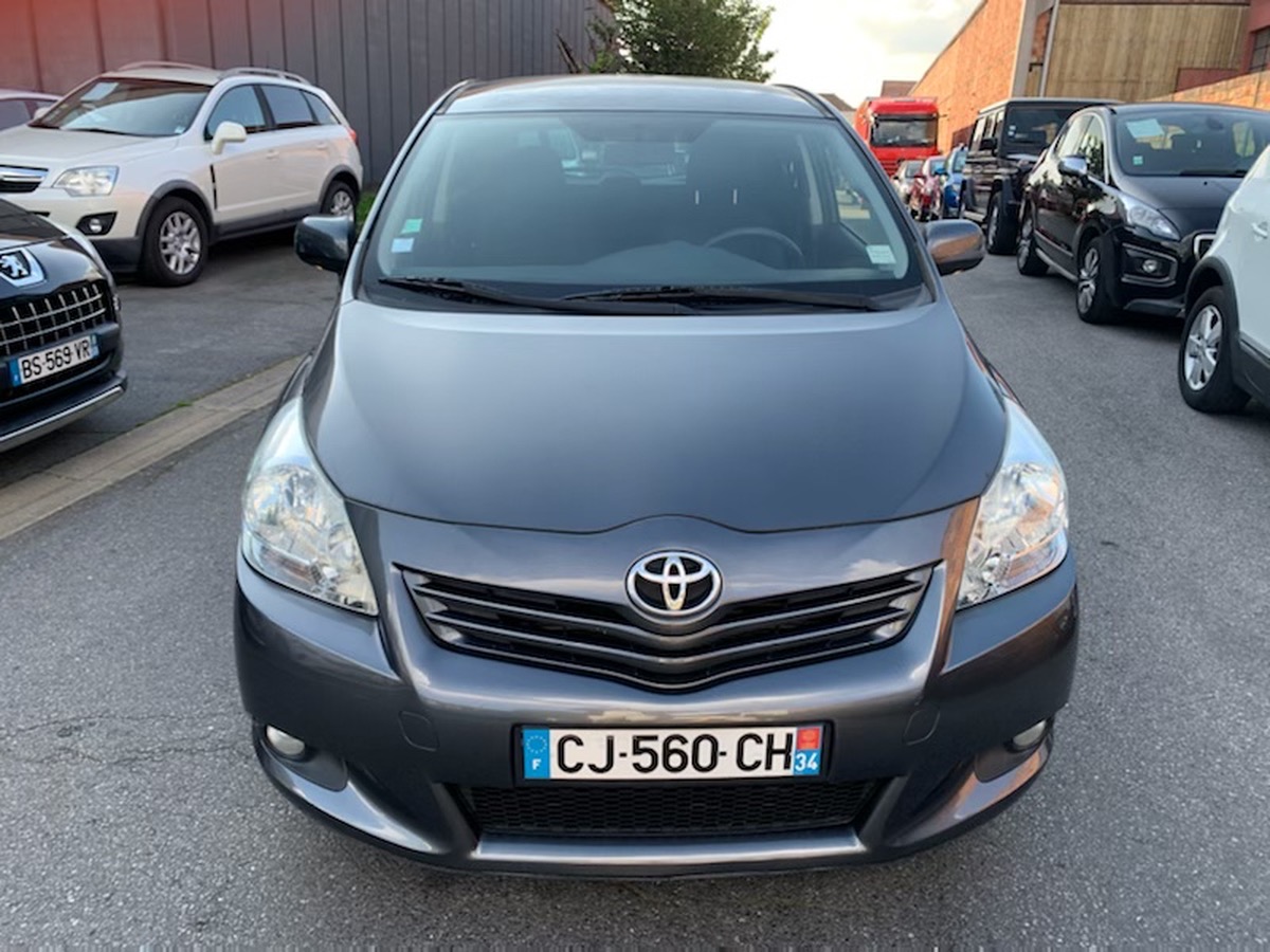 Toyota Verso 2.0 D-4D 126 CV 1er main 7 pl 4XCBL