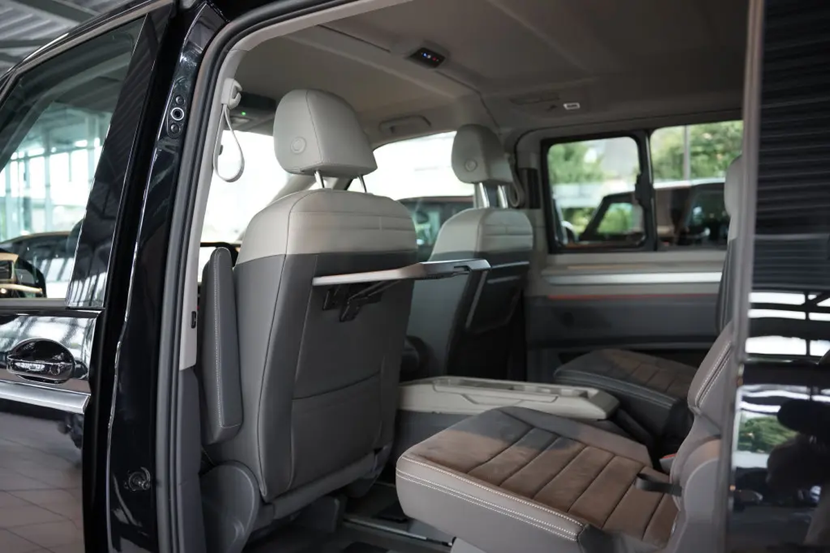 Volkswagen Multivan VII T7 2.0 TDI 150ch Style Long DSG7/7places/VO Allemand/Malus 8000e