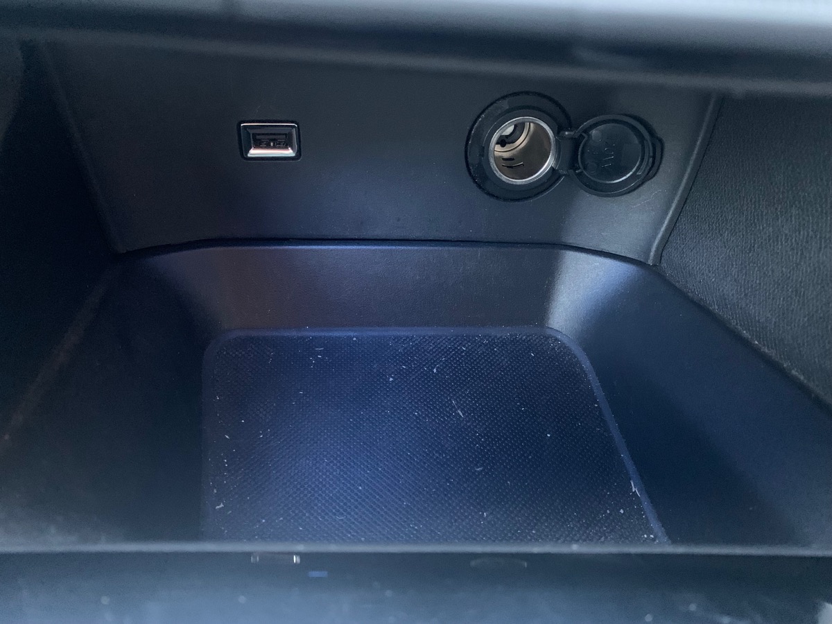 Peugeot 3008 130 ch | GT | Pack Alcantara | Pack City 2 | Hayon Motorisé avec accès Mains Libres