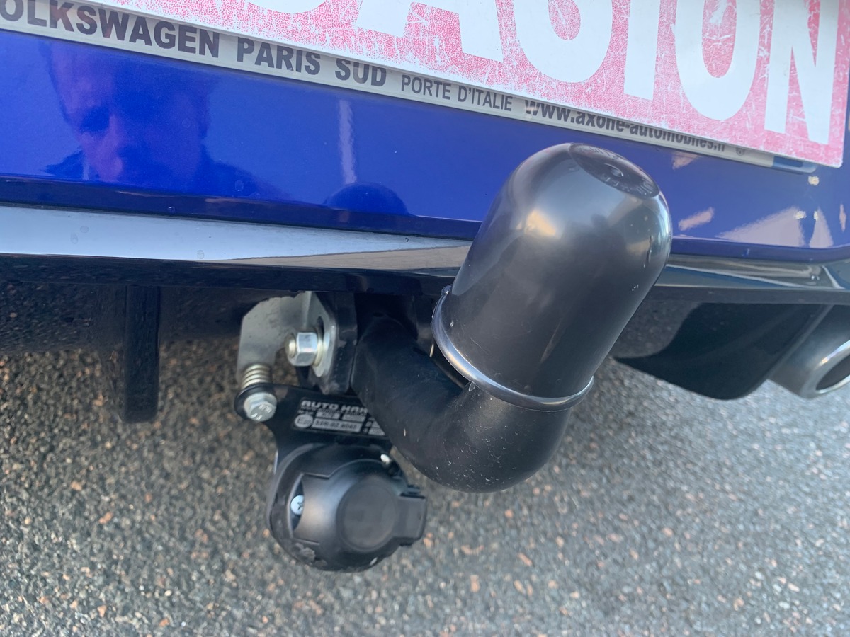 Volkswagen GOLF 8 320 chevaux | R | Toit ouvrant | Caméra de recul | Apple car play | GPS | Attelage