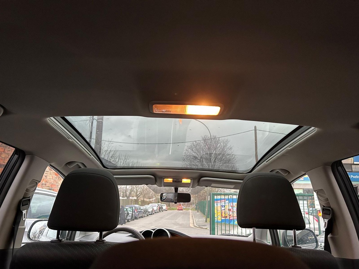 Toyota Verso 2.0 D-4D 128 CV skyview 4XCBL