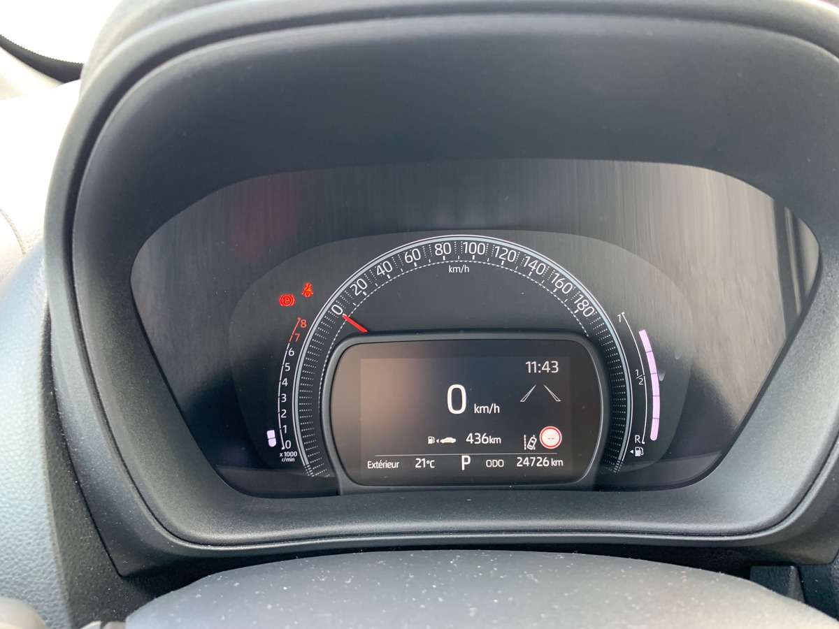 Toyota Aygo X 72 | Design | Apple car play | Régulateur | Climatisation | Ecran couleur tactile 8 "