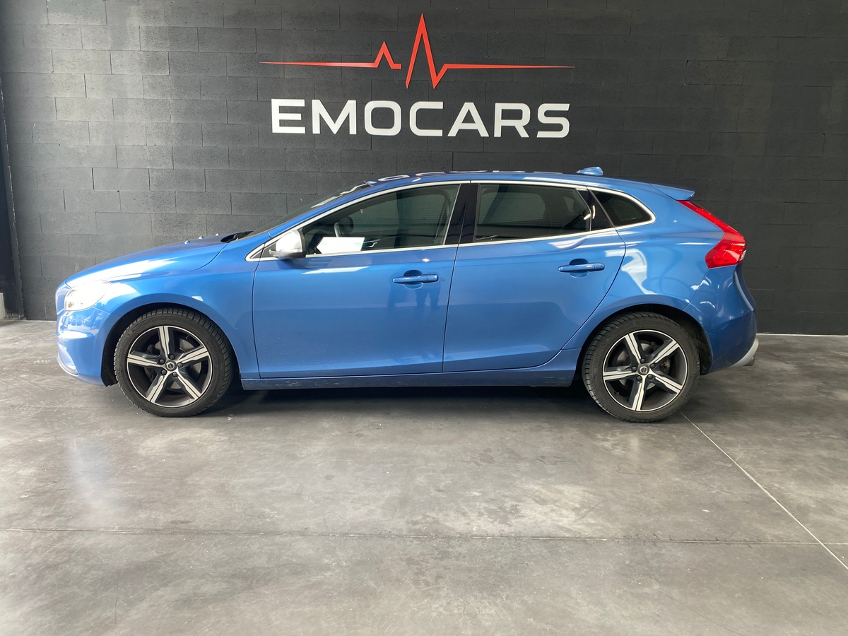 Volvo V40 T2 R design