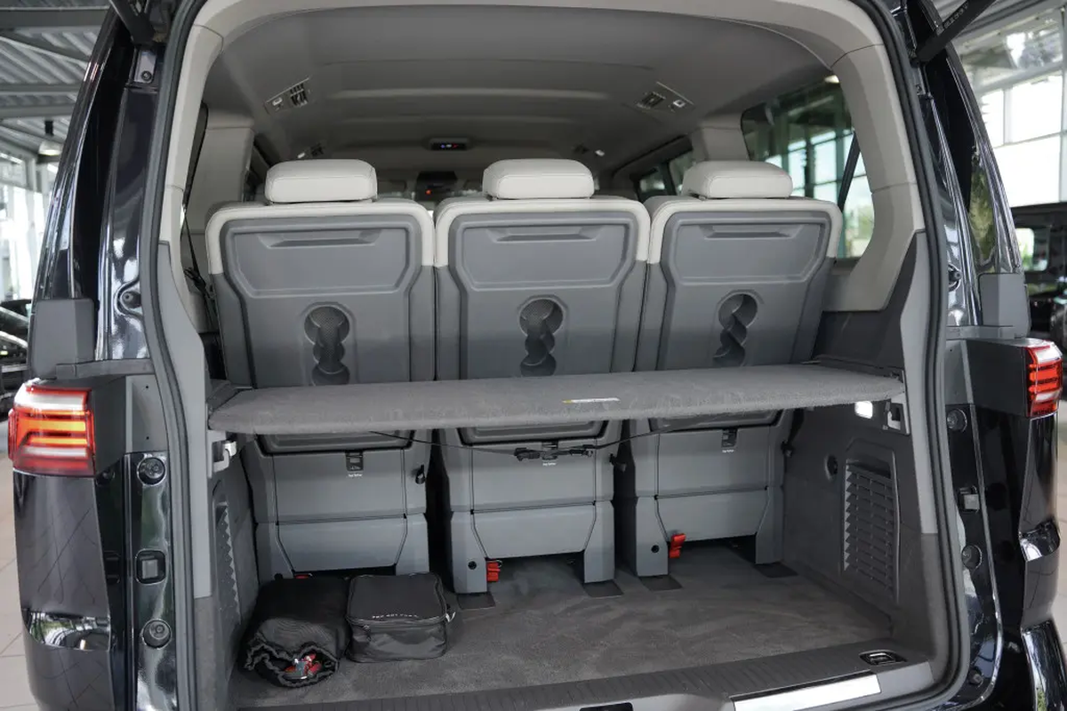 Volkswagen Multivan VII T7 2.0 TDI 150ch Style Long DSG7/7places/VO Allemand/Malus 8000e