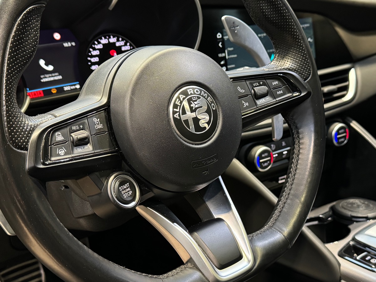 Alfa Romeo Giulia Q4 2.2 AT8 210CV VELOCE TOIT OUVRANT K
