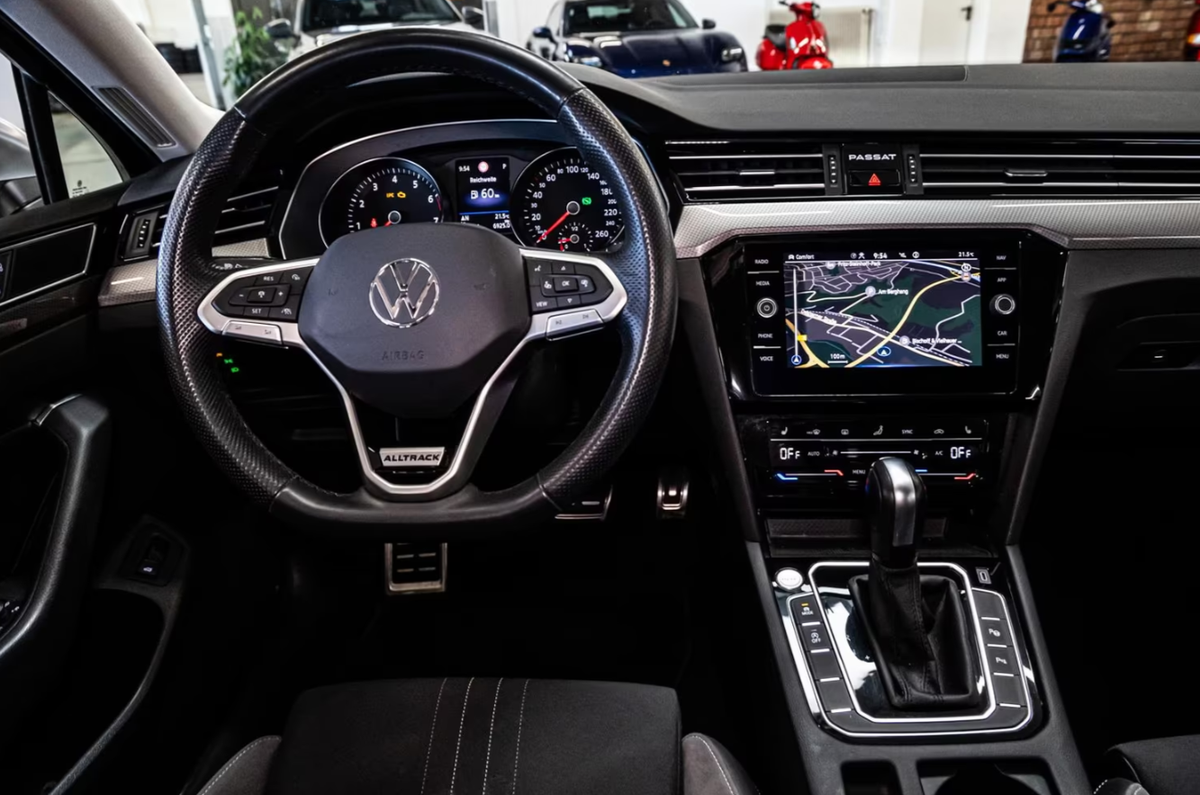 Volkswagen Passat Alltrack 2.0 TSi 4Motion 280ch DSG 7 Toit ouvrant Phares Matrix LED
