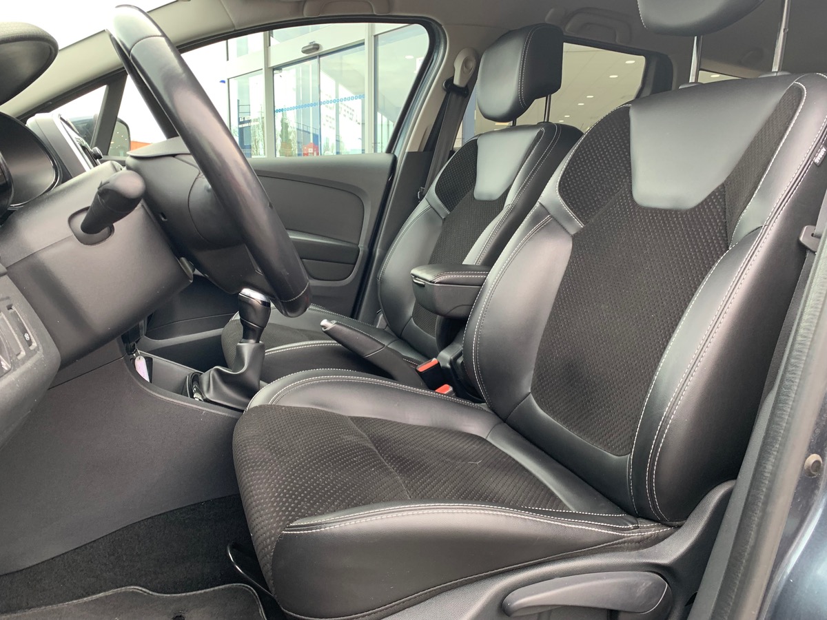 RENAULT Clio Estate 90 | Intens | Bluetooth | GPS | Phares antibrouillard LED |Jantes Alu | Attelage