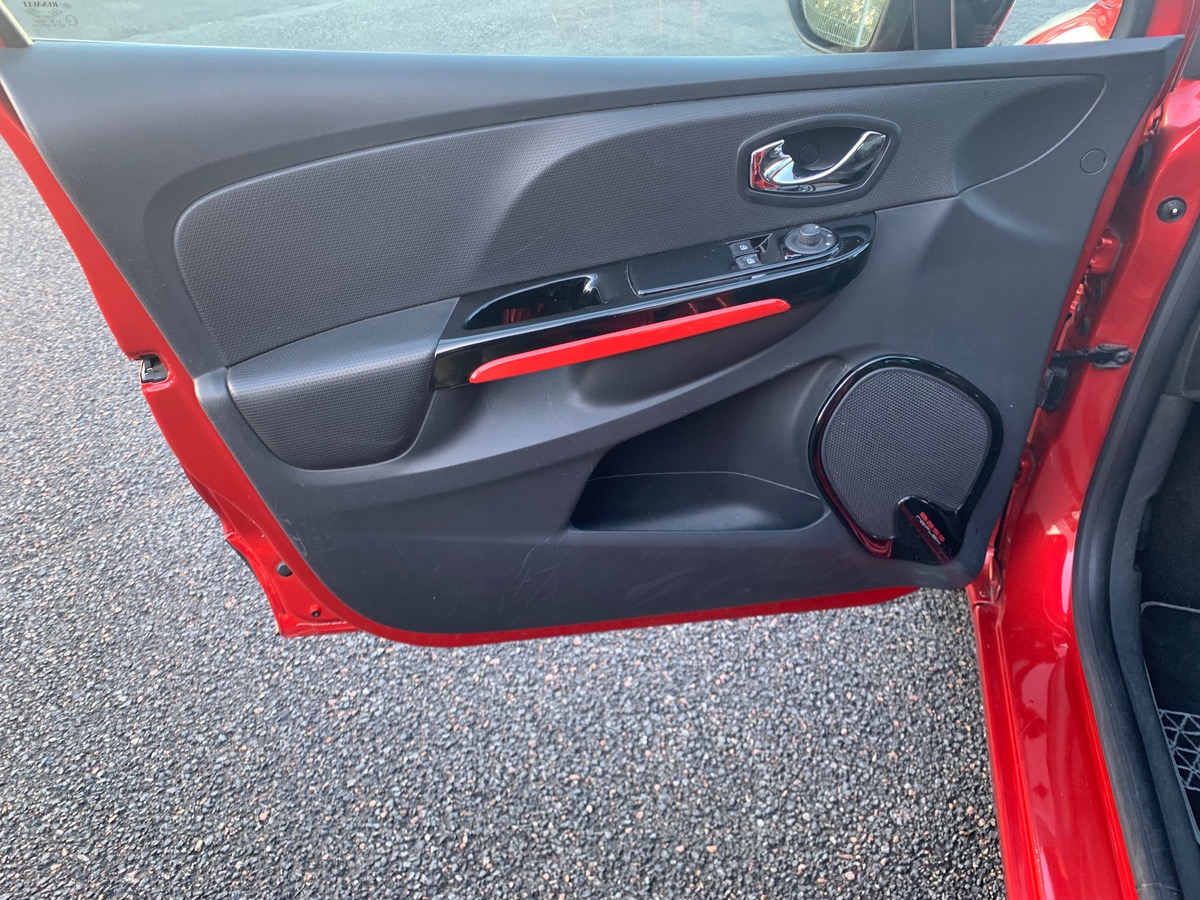 RENAULT Clio IV 90 ch | GPS | Régulateur de vitesse | Climatisation | Bluetooth | Démarrage sans clé