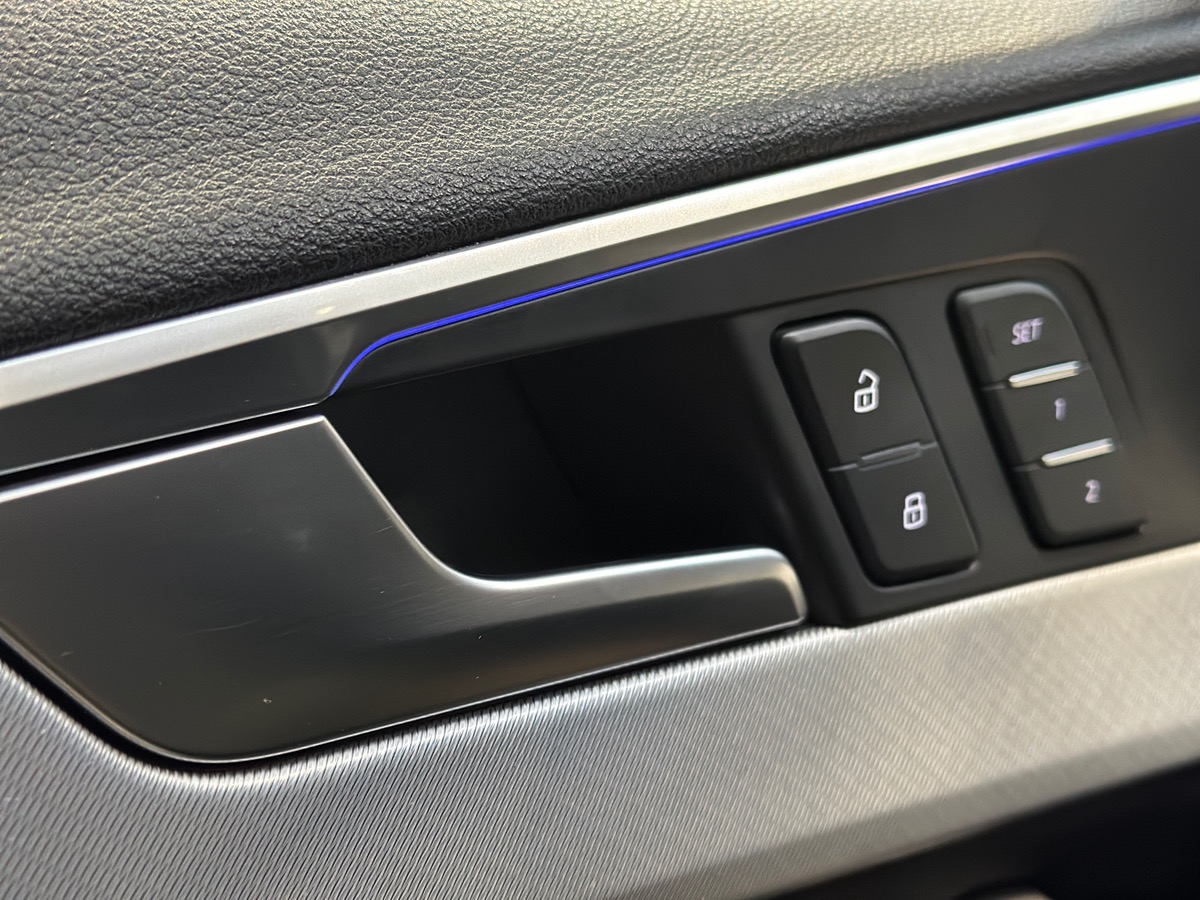 Audi A4 Allroad 2.0 TDI 190 cv Quattro S-Tronic / Attelage / Toit Pano / CarPlay