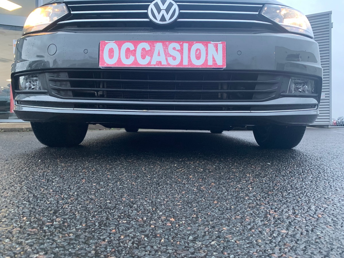 Volkswagen Touran 115 | Connect | 7 Places | Caméra recul | GPS | Bluetooth | Régulateur vitesse