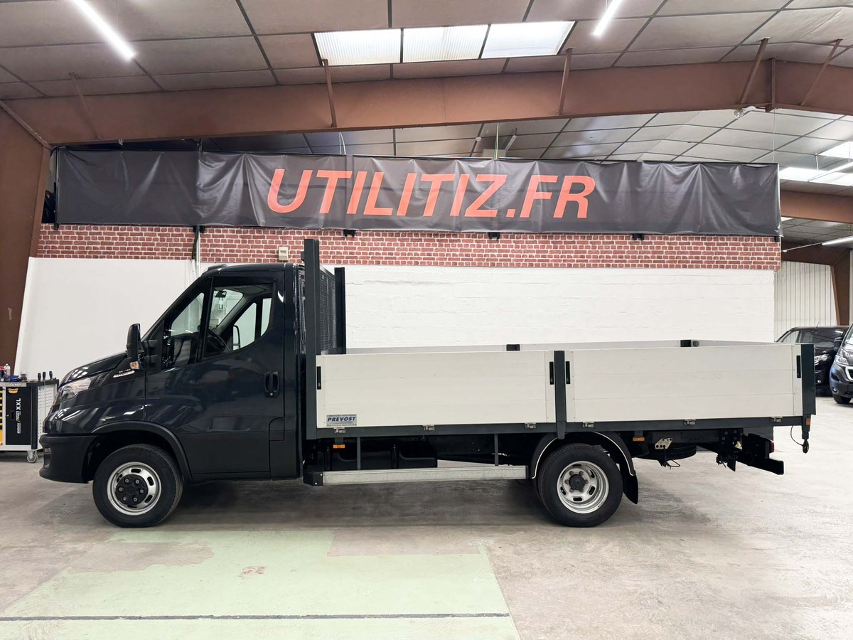 Iveco Daily 35C18 HI-MATIC 180cv plateau roues jumelées 51.452 kms