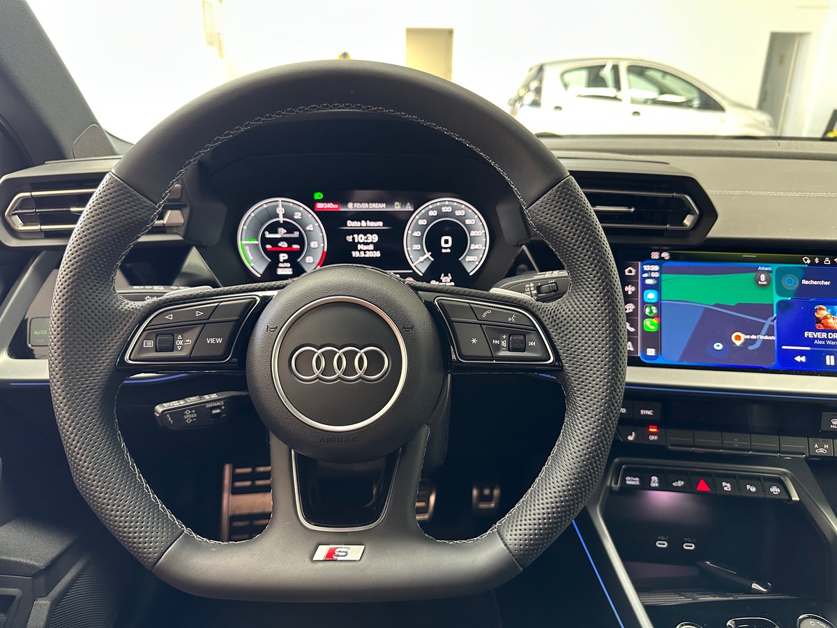 Audi A3 Sportback IV (2) 1.5 45 TFSIE HYBRIDE RECHARGEABLE 272 S LINE S TRONIC