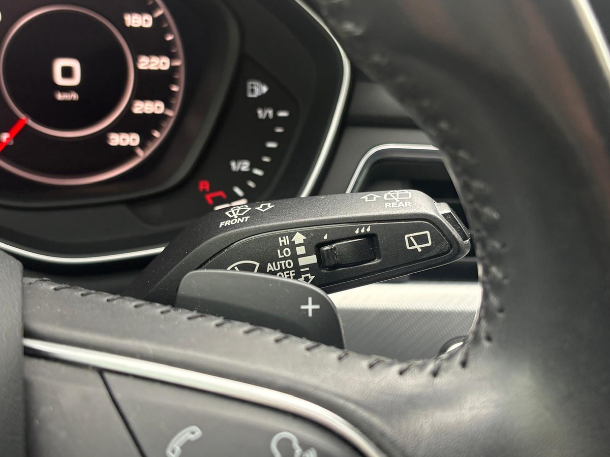 Audi A4 Quattro - 2.0 TDI - Design Luxe