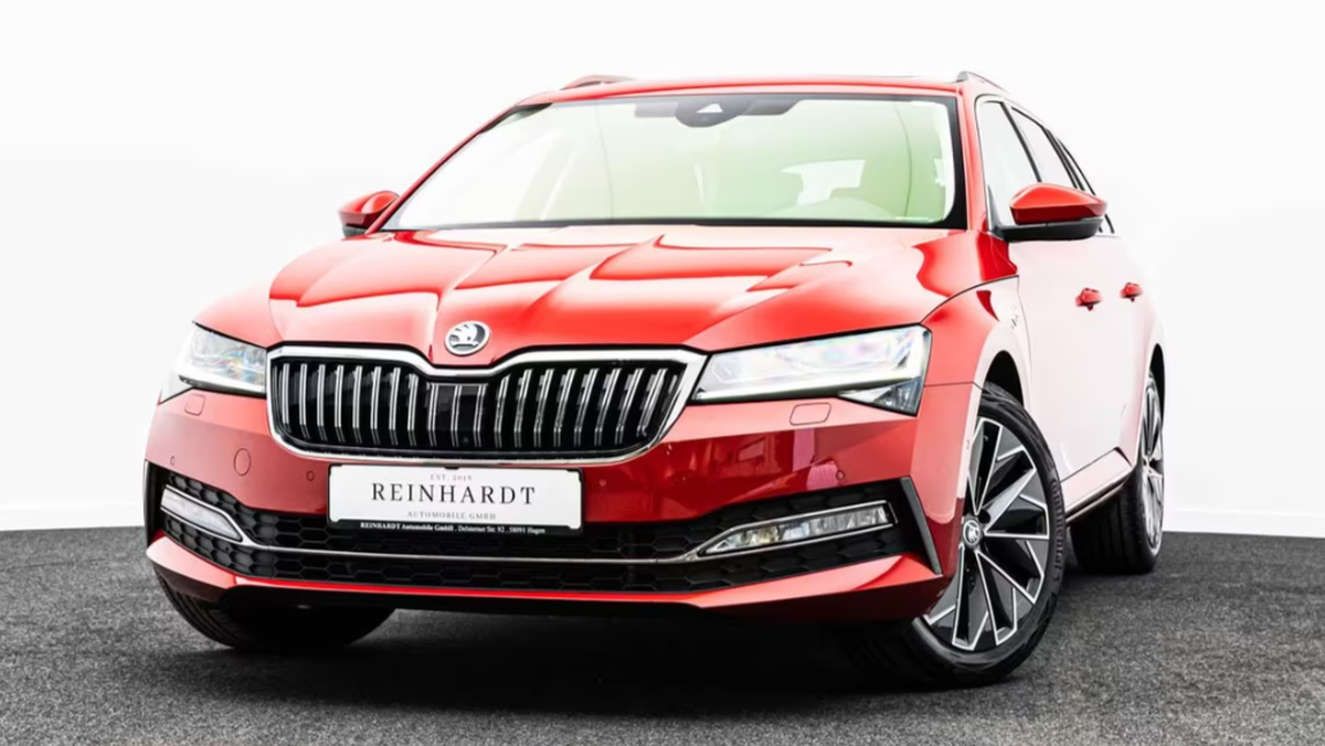 Skoda Superb Combi III 2.0 TDI 200ch SCR Laurin&Klement 4x4 DSG7 Toit ouvrant Canton Attelage