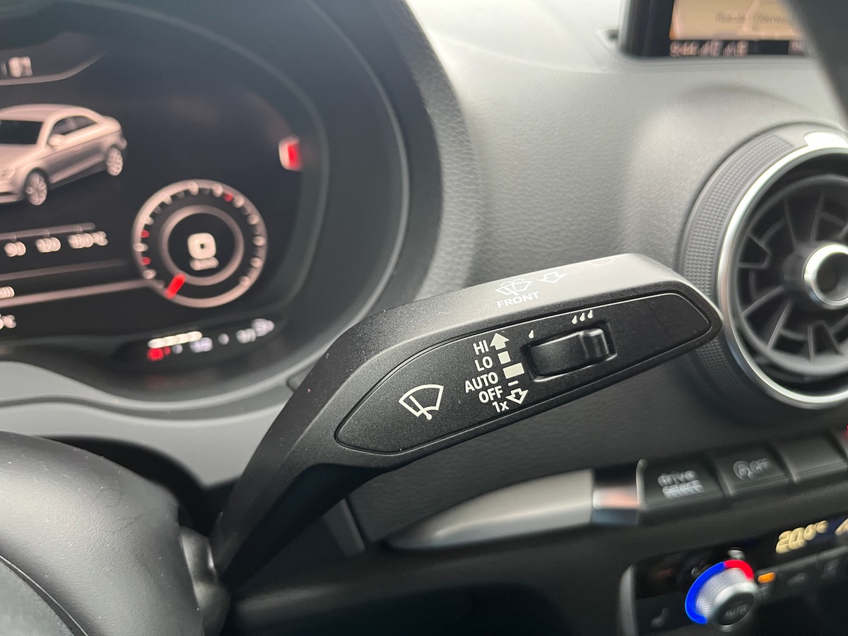 Audi A3 Berline 2.0 150ch BUSINESS DSG, SUIVI COMPLET, VIRTUAL COCKPIT, CAMERA, KEYLESS, REGULATEUR