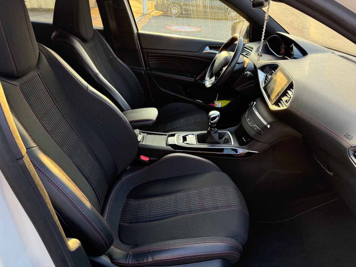 Peugeot 308 1.2L PureTech 130ch Gt line S&S, courroie remplacée