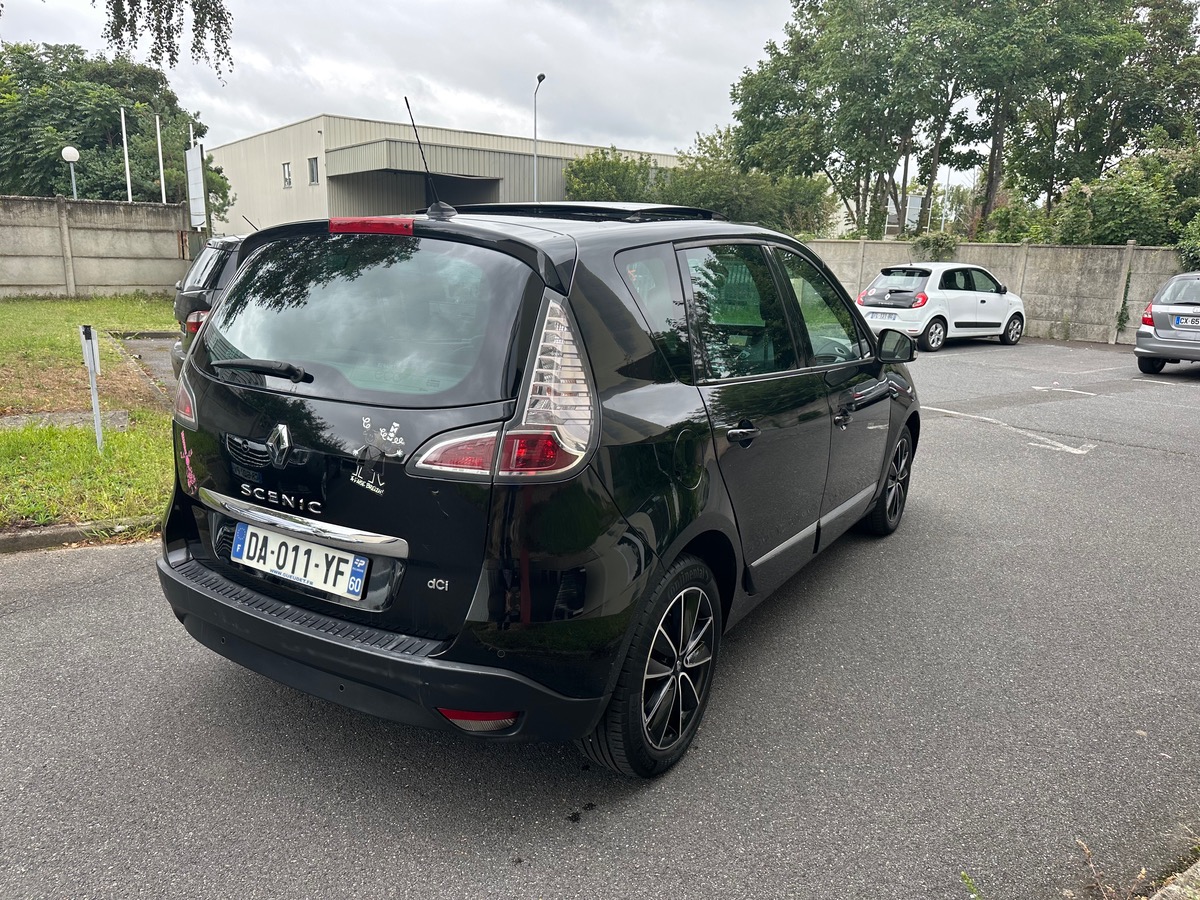 RENAULT Scenic 1.5 DCI 110 CV 1er main BOSES