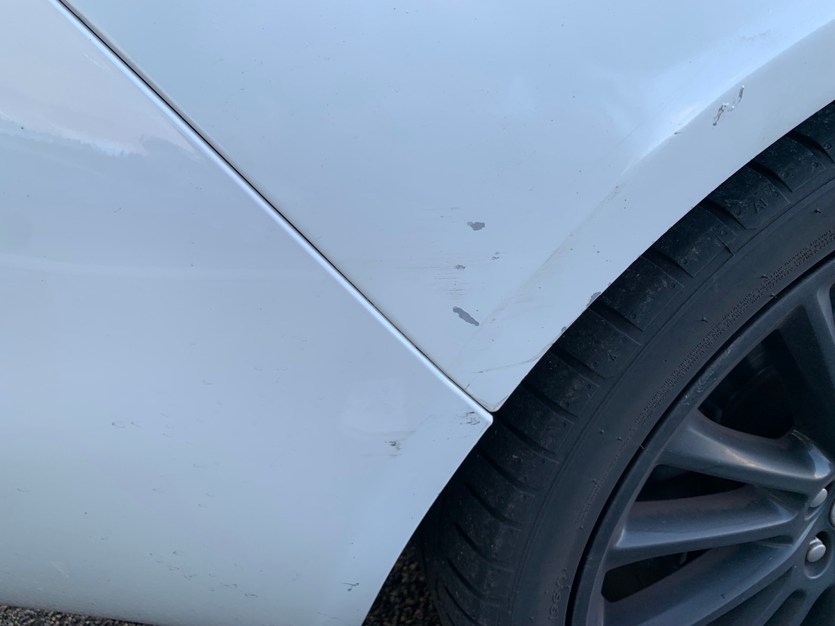 Jaguar XE 180 ch | Intérieur cuir | Toit ouvrant | Caméra de recul | GPS | Bluetooth