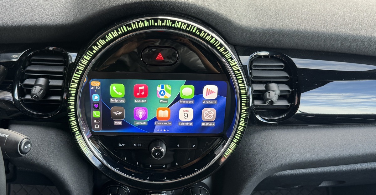 Mini Mini III (2) CABRIOLET COOPER S 178Ch BVA7 / Origine France / Entretien Mini / Carplay