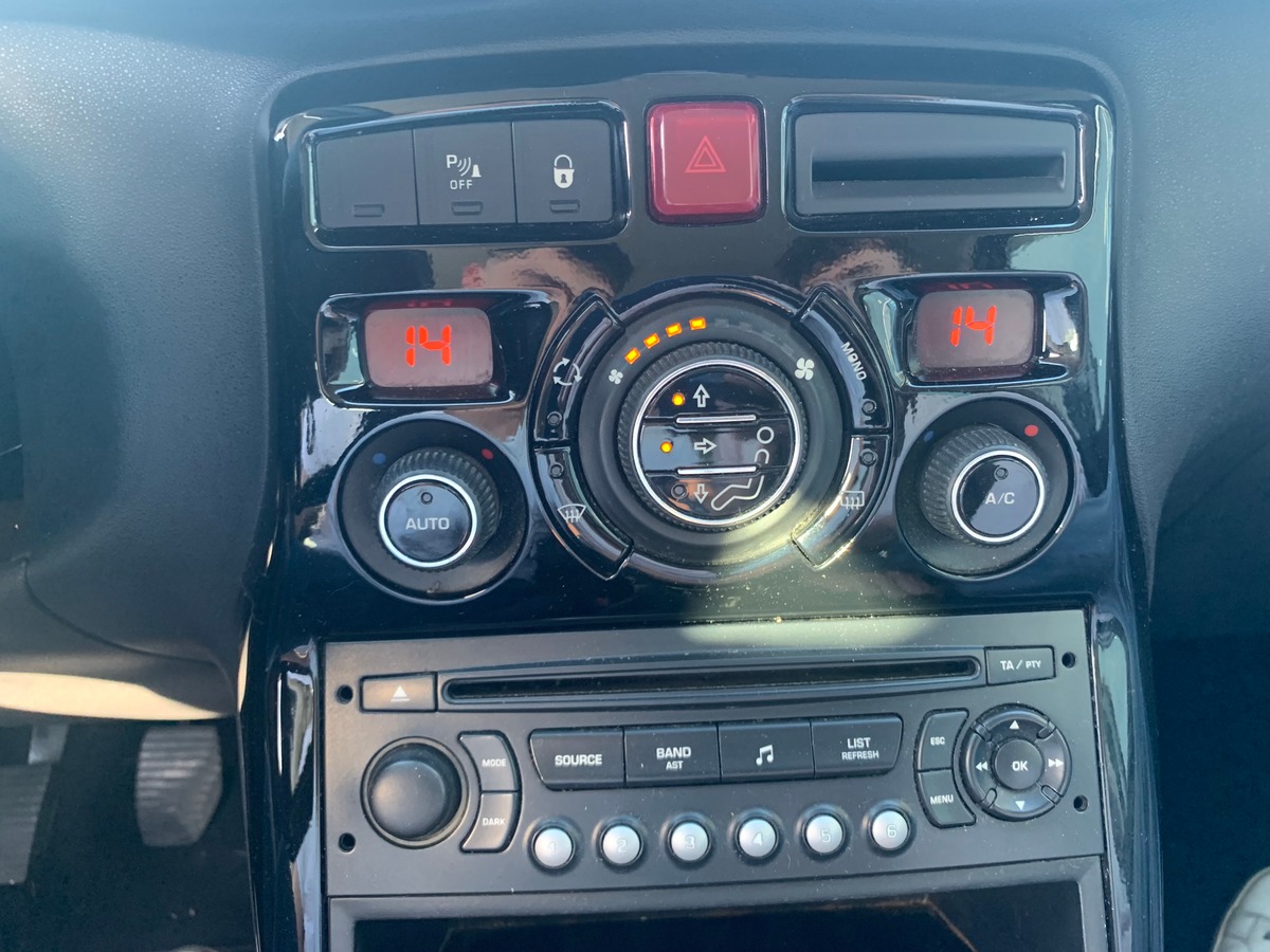 Citroën C3 Picasso 90 chevaux | Régulateur de vitesse | Climatisation | Attelage | Radar arriére