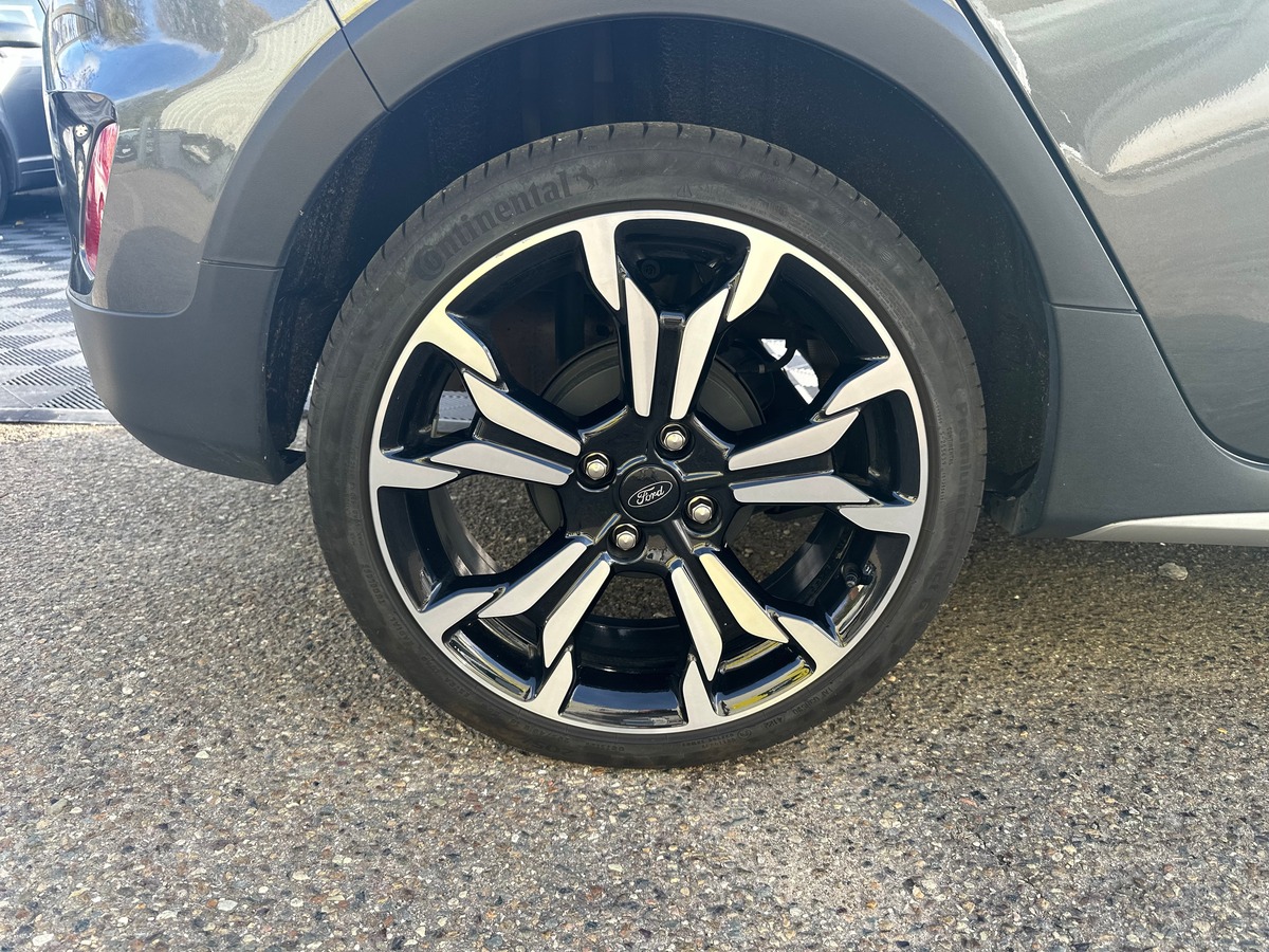 Ford Fiesta VII Active 1.0 SCTi EcoBoost 95 cv EN TRÈS BON ÉTAT - CARPLAY - CAMÉRA DE RECUL