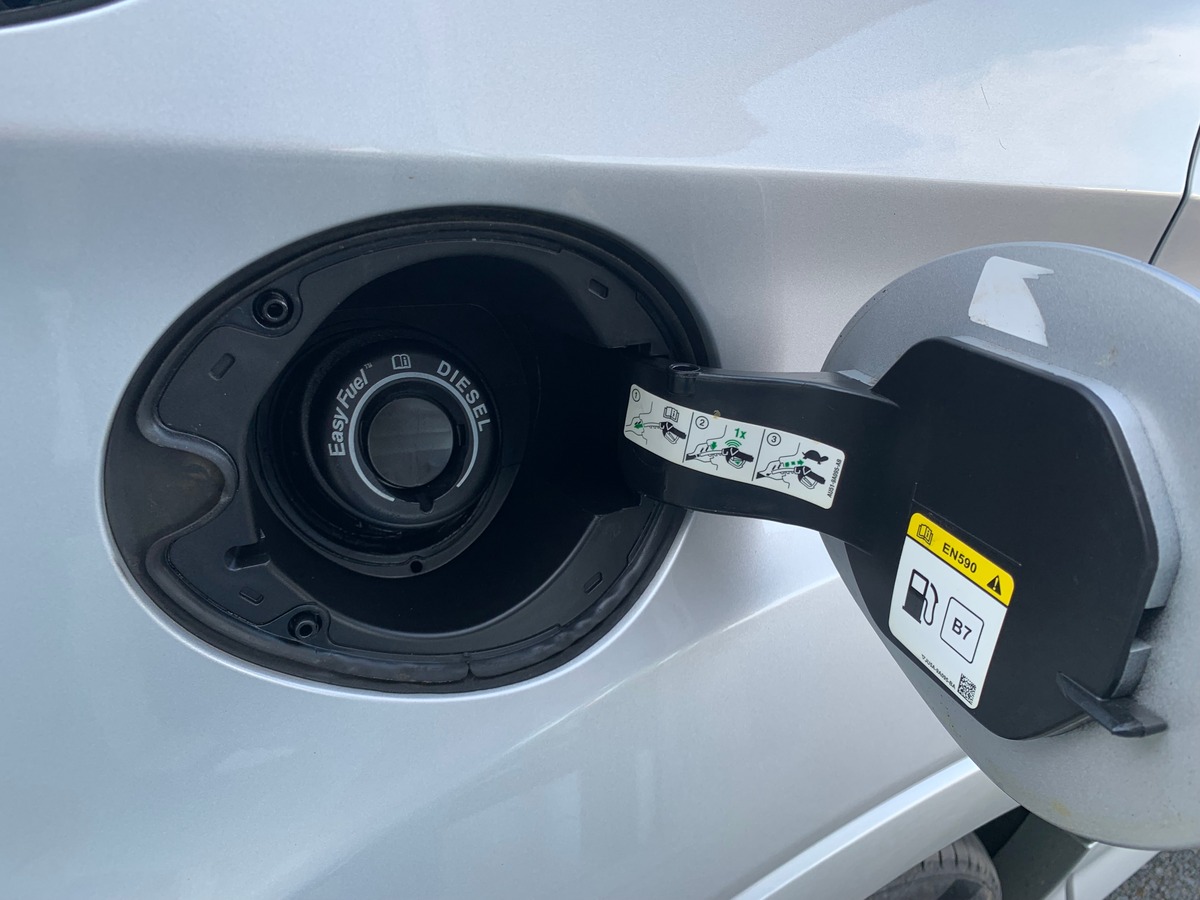 Ford Kuga 120 chevaux | St-Line | Caméra de recul | Attelage | GPS | Coffre assisté électriquement