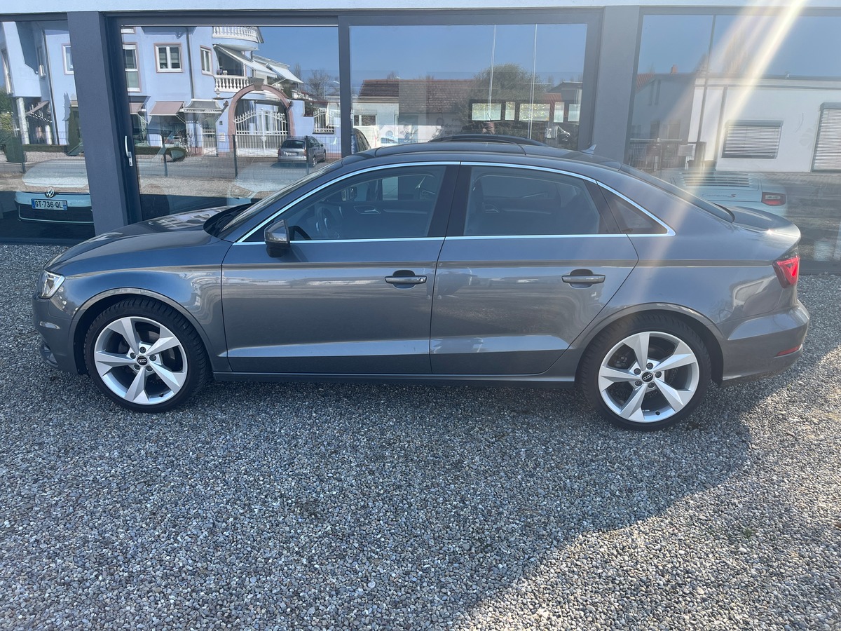 Audi A3 Berline 1.4 TFSI 150ch STRONIC 7 AMBITION LUXE, SUIVI COMPLET AUDI, TOIT OUVRANT, GPS, RADAR