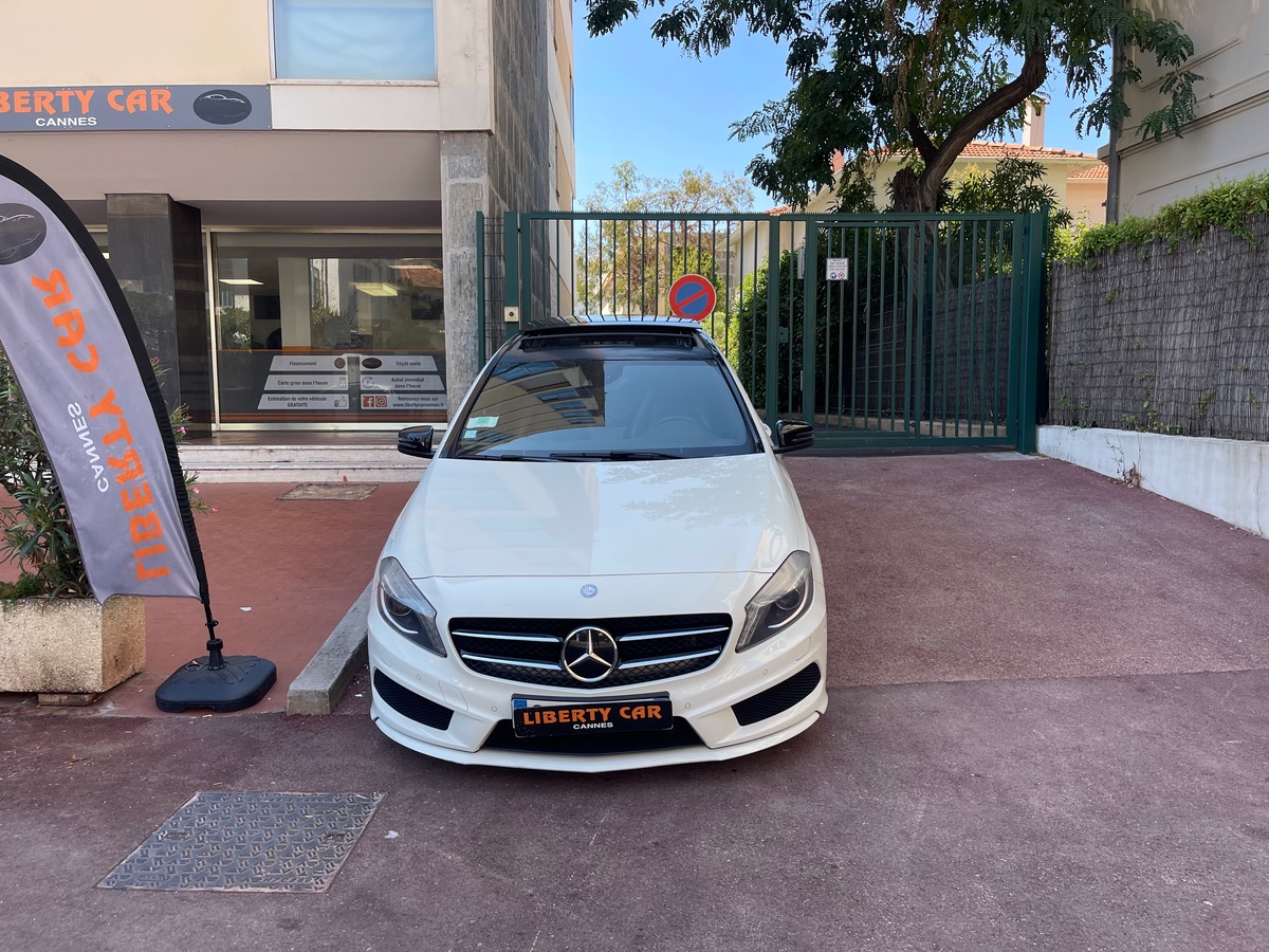 Mercedes Benz Classe A 200 CDI 136CV Pack AMG / Fascination / Toit Ouvrant / Full Options
