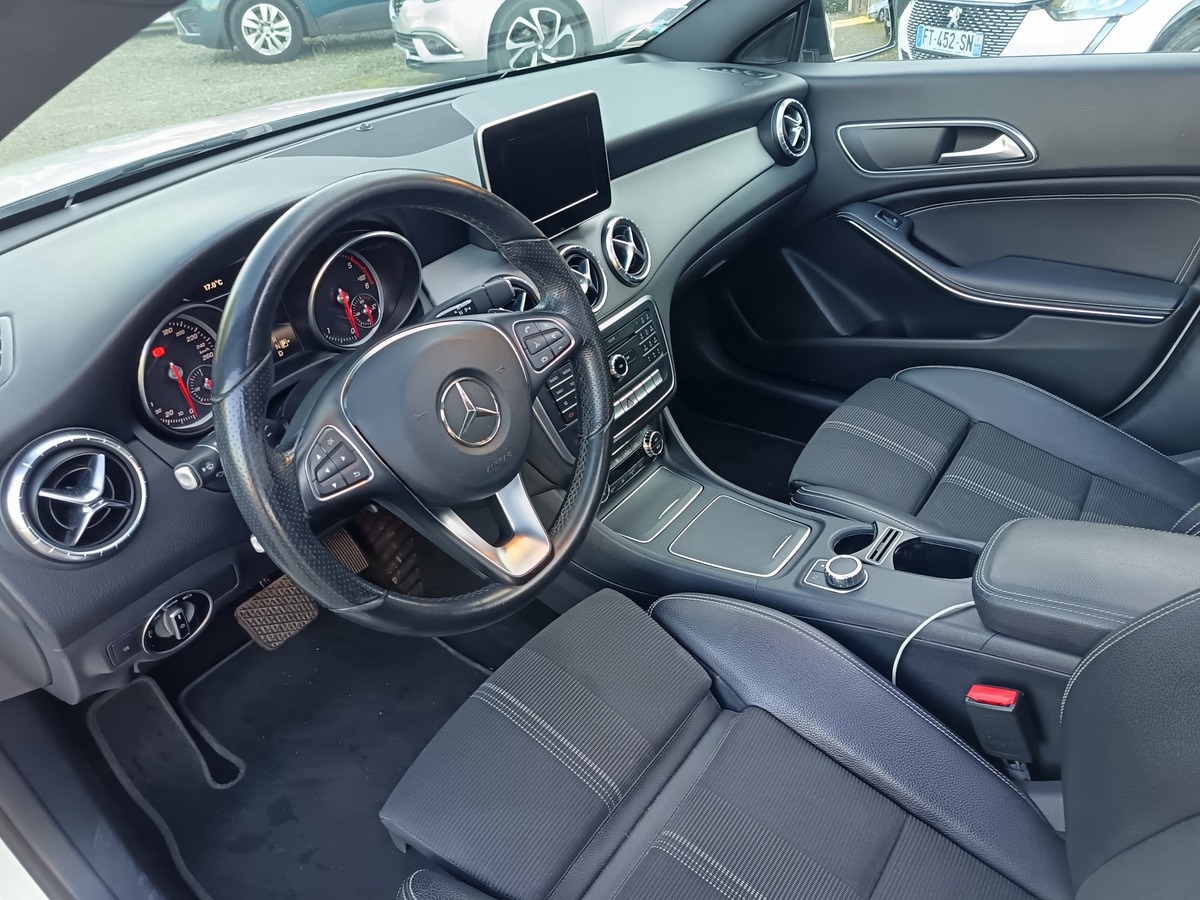 Mercedes-Benz CLA 200 CDI BOITE AUTO GTIE 6 MOIS