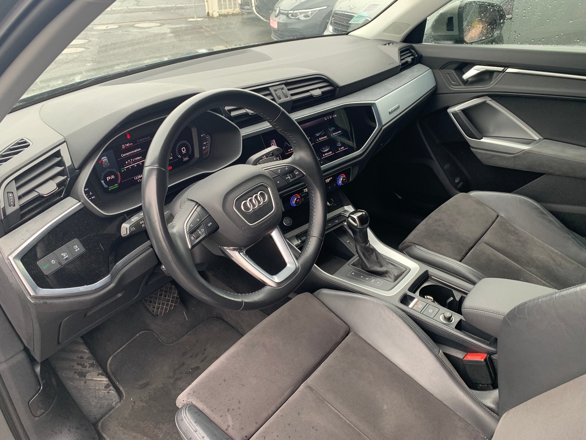 Audi Q3 190 ch | DESIGN LUXE QUATTRO | Systéme d'accés et démarrage sans clé | Régulateur de vitesse