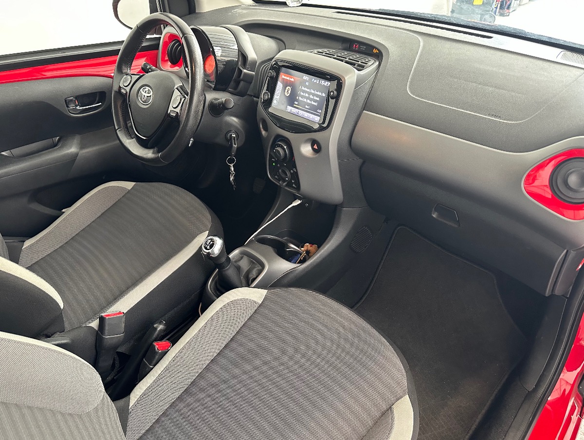 Toyota Aygo 1.0 VVT-i 72ch x-play 3P MY19