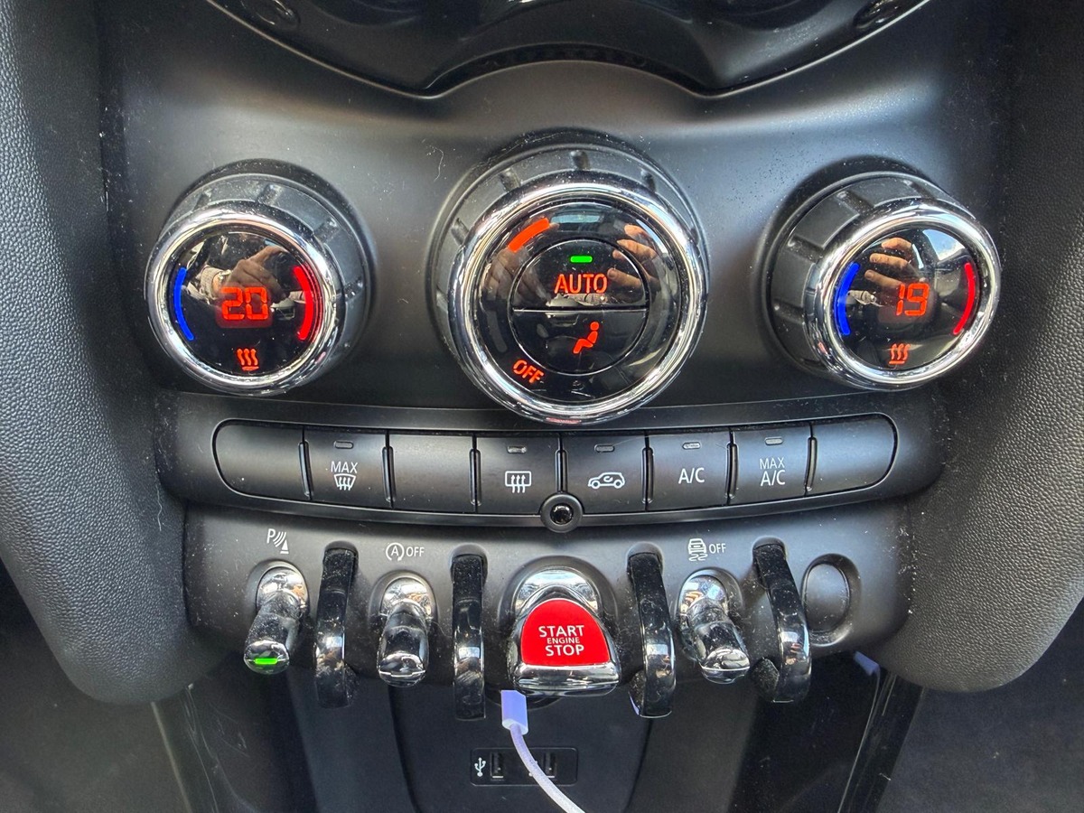 Mini Mini Cooper 136ch Heddon Street BVA
