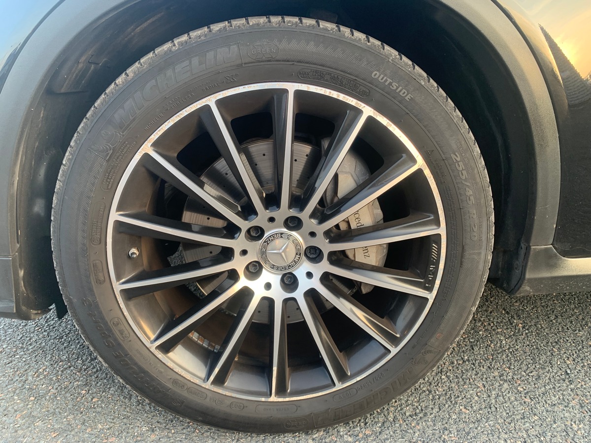 Mercedes-Benz GLC Coupé 170 ch | 4MATIC | Toit ouvrant | Caméra de recul | Avertisseur angles morts